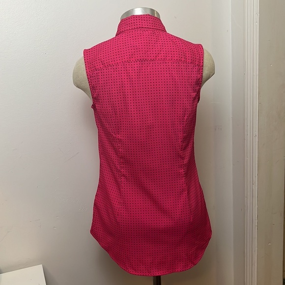 ✨ MAKE OFFER ✨ TOMMY HILFIGER POLKA DOT BLOUSE - Picture 2 of 9